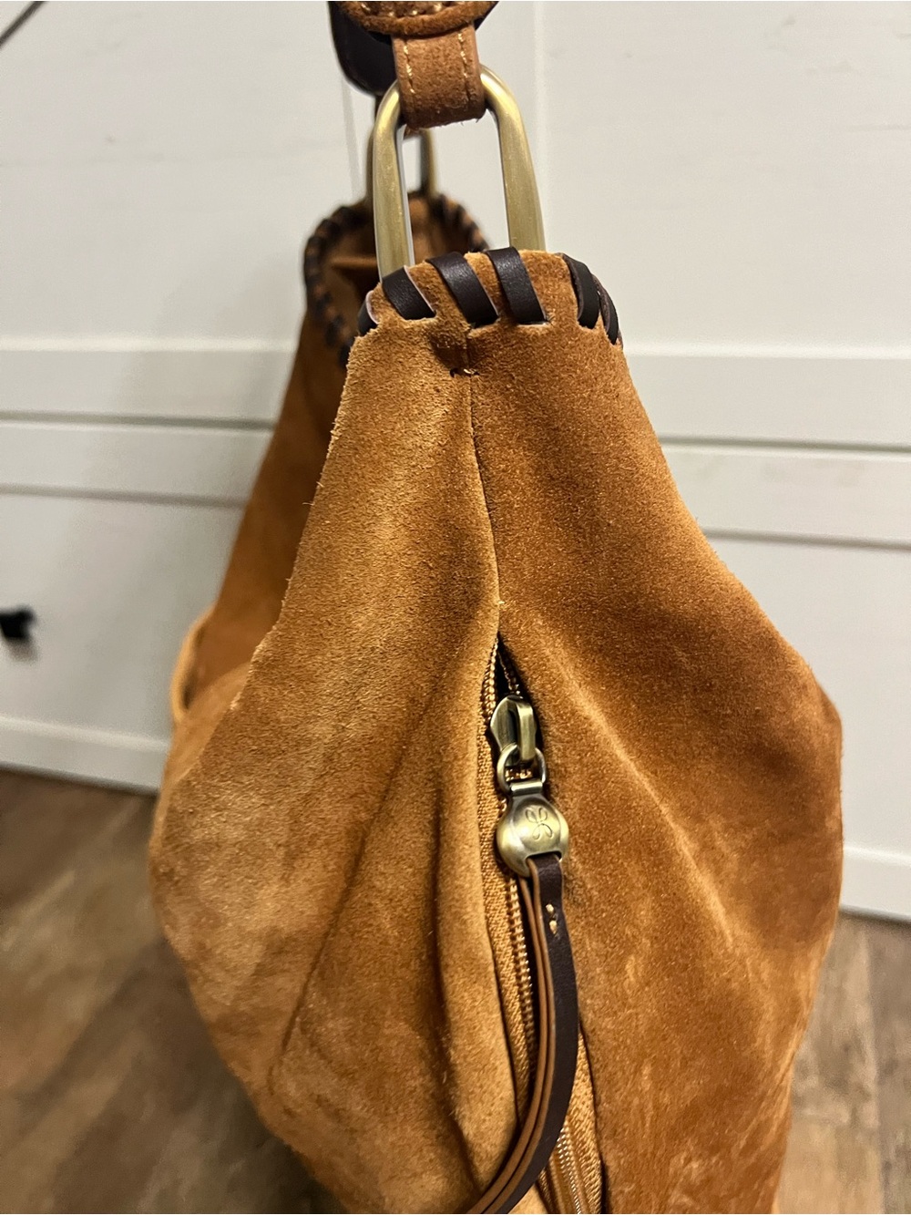 HOBO Harley Suede Bag in Oak Barrel Brown Hand  Stitched Whipstitch w hidepocket - Picture 10 of 16